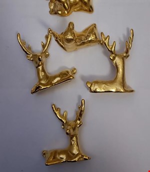 گوزن نشسته